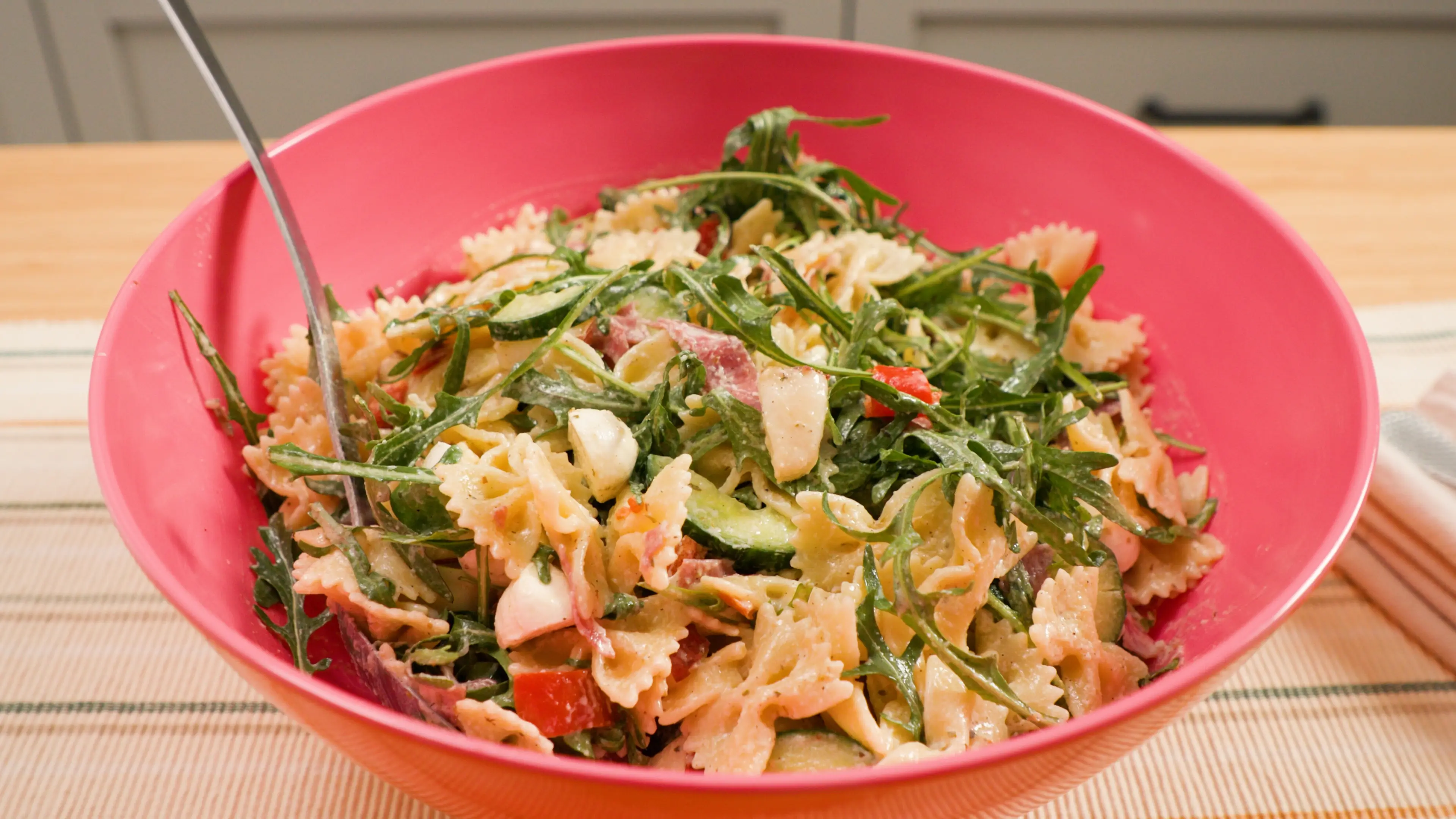 Pear pasta salad