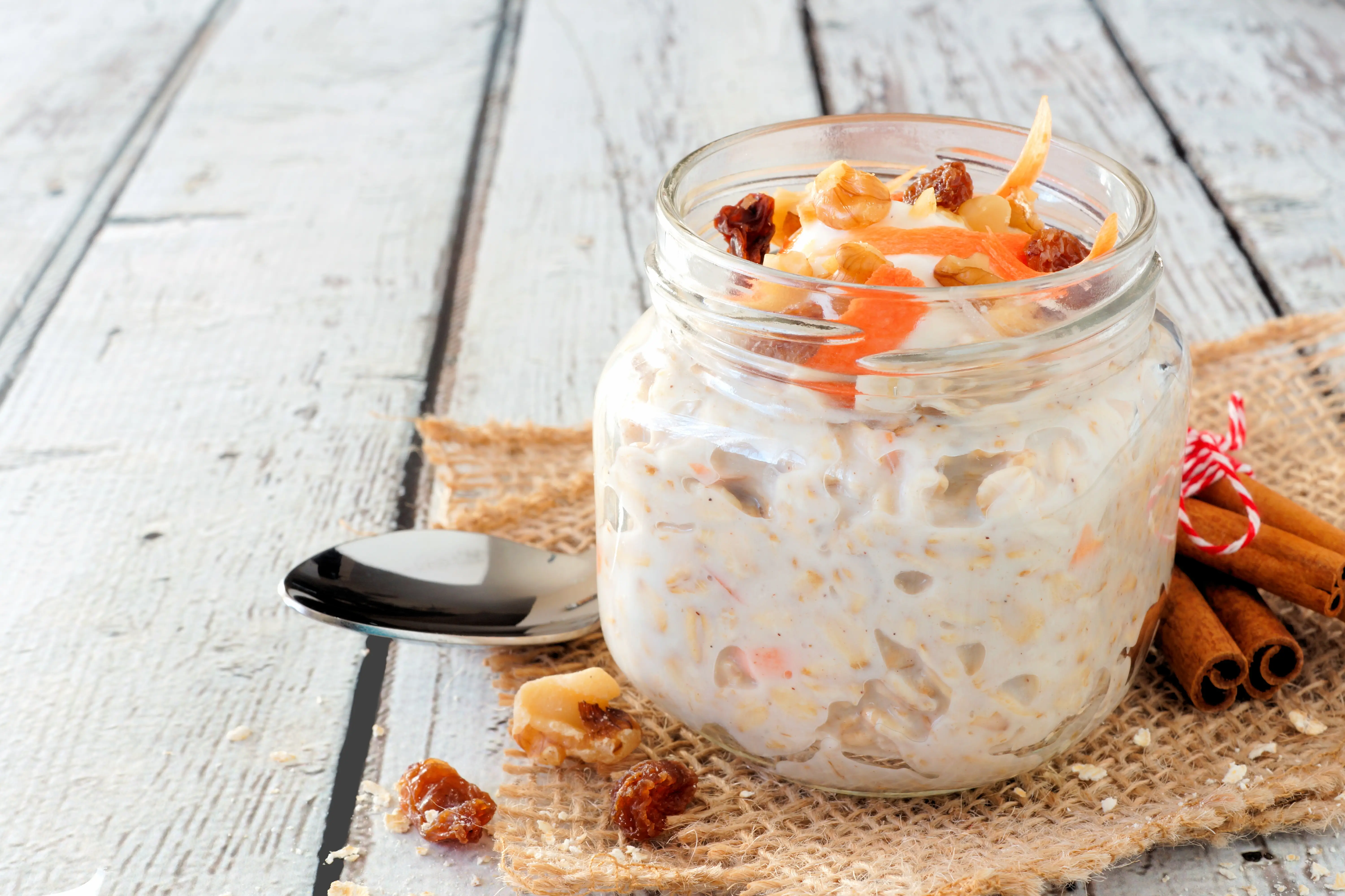 Carrot cake overnight oats