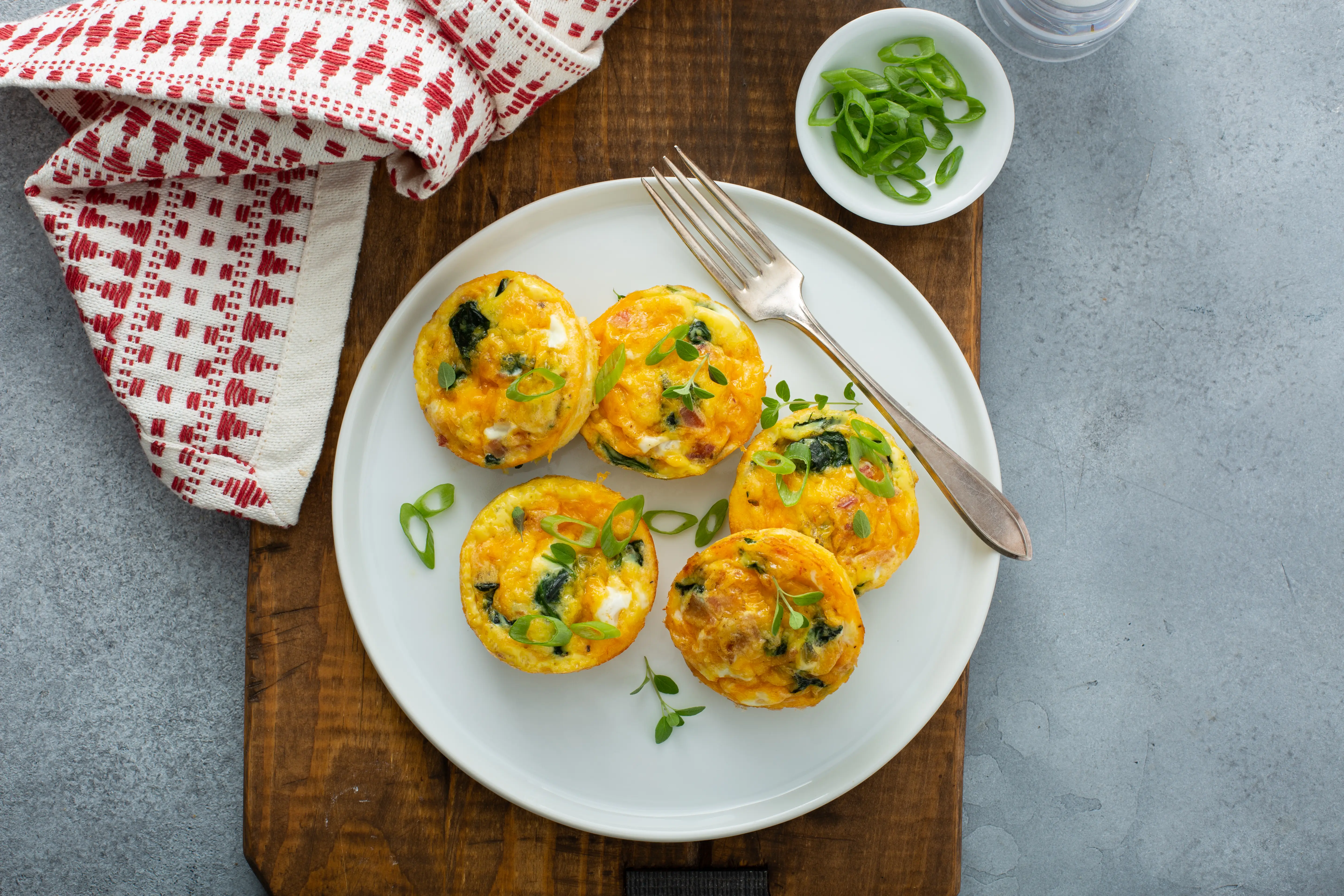 Cottage cheese & veggie egg bites