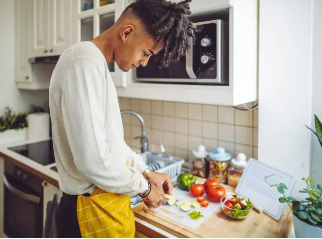 in-the-kitchen-picture-id1155258426 in-the-kitchen-picture-id1155258426