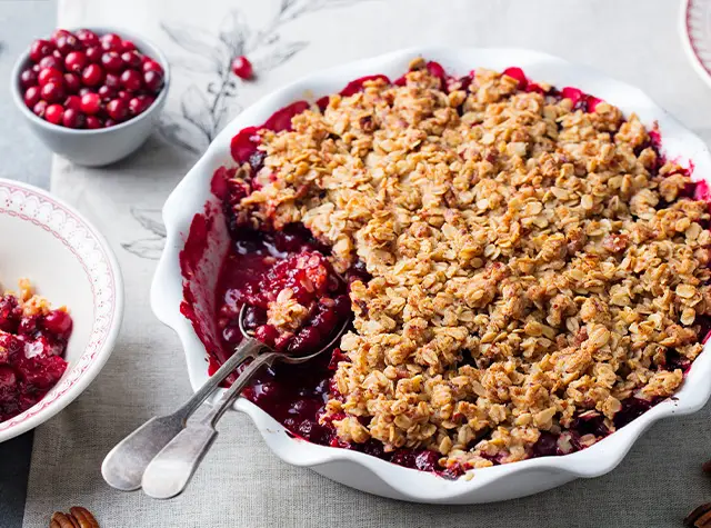 Cranberry apple crumble