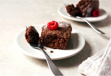 Chocolate cake with raspberries recipe